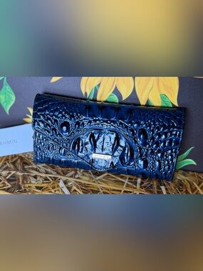 Brahmin Veronica Wallet in ANCHOR Blue NWT GORGEOUS